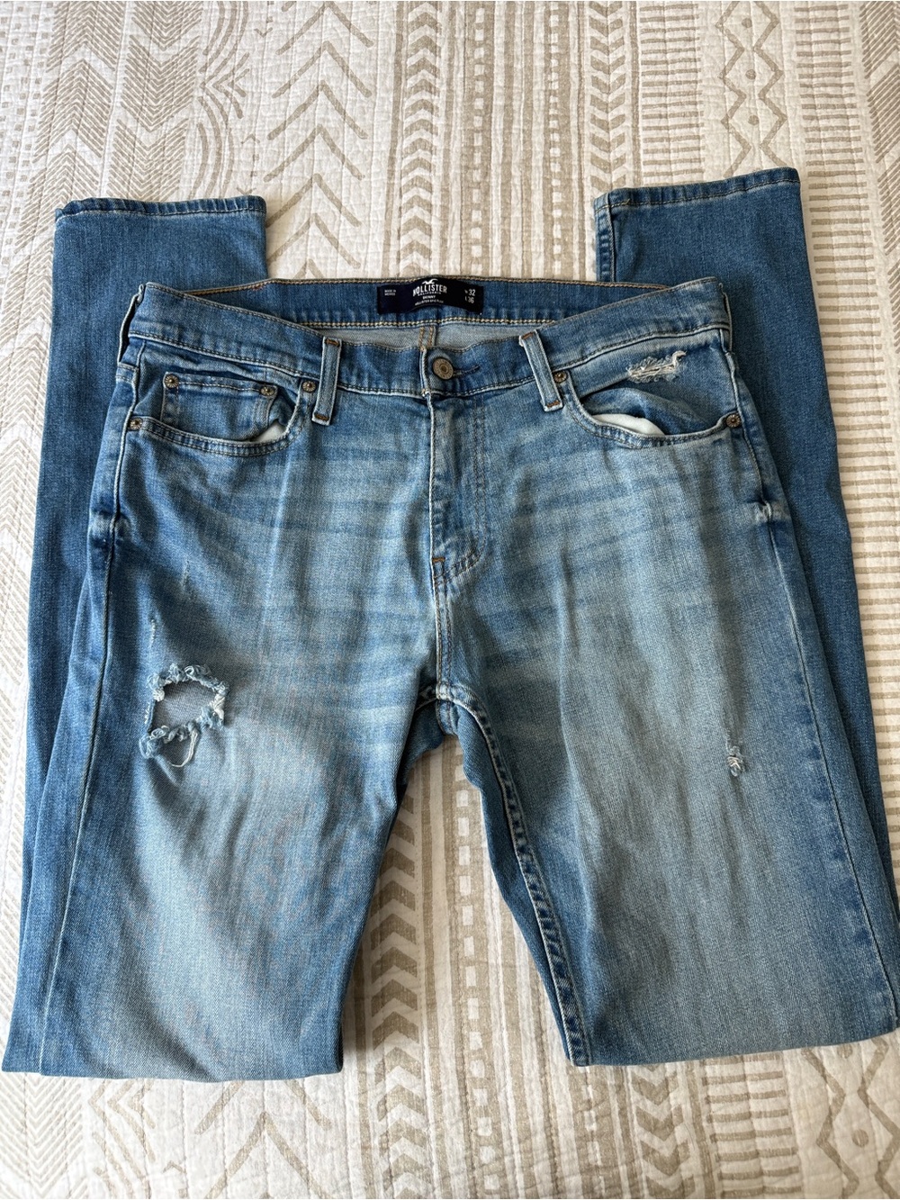 Hollister Light Blue Skinny Men's Jeans with Distressed Detail 32x36